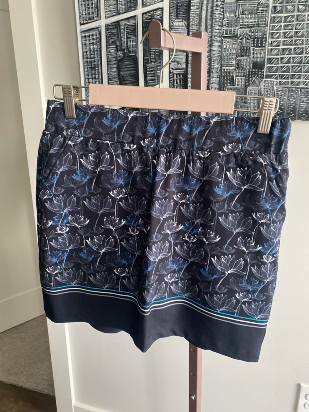 KYODAN Golf Navy Blue Floral Print Skort built in shorts Size Small